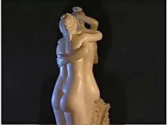 Sesso davanti alla f ...