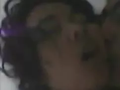 Bionda e bruna condi ...